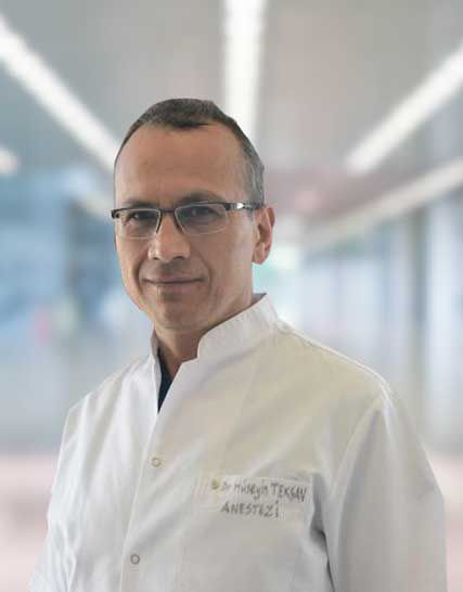 Portrait of Dr. M.D. Hüseyin TEK?AN, a medical professional providing expert, patient-centered and compassionate healthcare services.